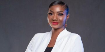 Une ancienne Miss, devenue gérante d’agence d’hôtesse d’accueil en évènementiel et en décoration