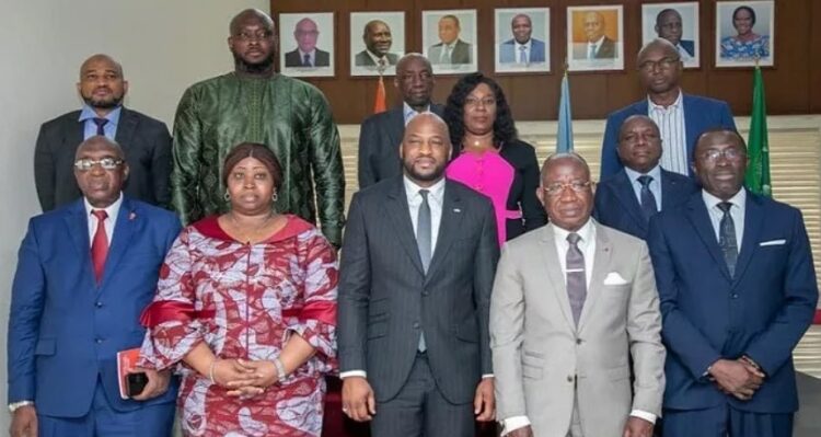 Explosion du dépôt pétrolier de Kaloum : la Côte d’Ivoire va livrer 50 millions de litres d’essence par mois à la Guinée