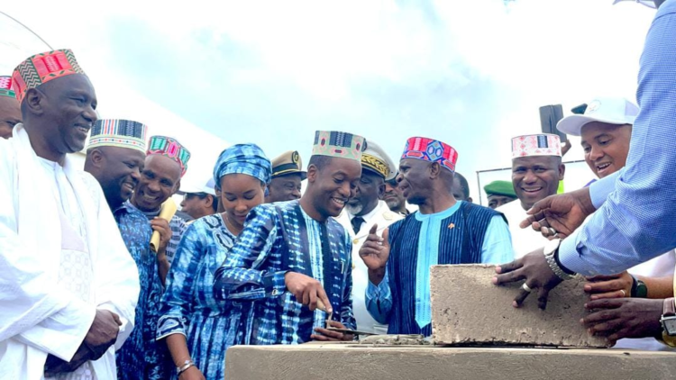 La BID finance un projet d’infrastructure routière d’environ 160,8 millions EUR en Guinée