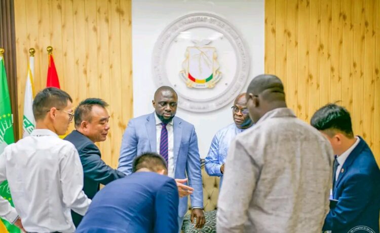 Mory Condé reçoit Mar Grandioso pour la construction d’une nouvelle ville dans la commune de Lambanyi