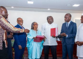 La Guinée, la BM et l’UNOPS signent deux accords de financement d’une valeur de 145 millions USD pour la protection civile et la santé