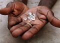 Saisie de 710 diamants sur trois guinéens en Angola