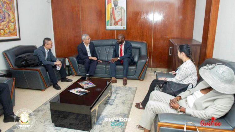 Signature d’un accord entre l’Etat guinéen et la SPIC pour la construction d’une raffinerie