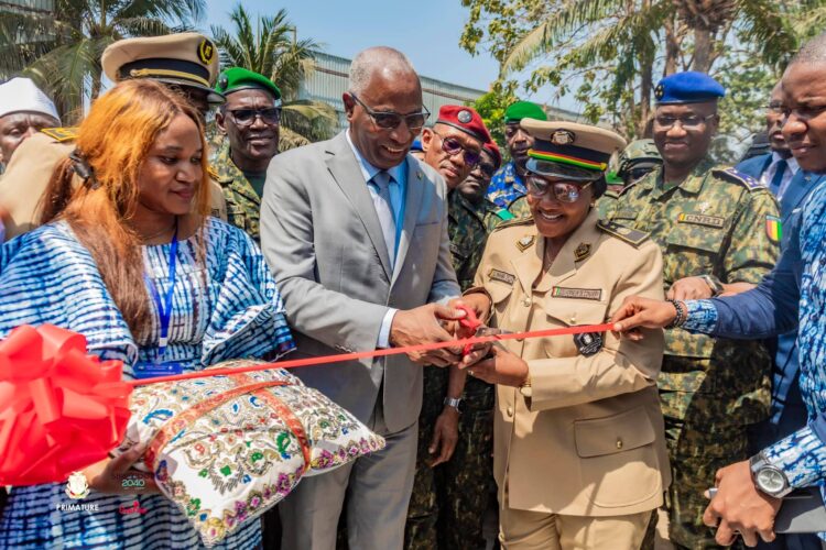 Le premier ministre inaugure les piscines modernes du Jardin 2 Octobre
