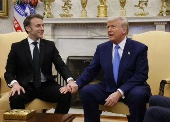 Trump et Macron échangent sur l’Ukraine à Washington