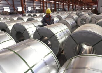 Washington taxe l’acier et l’aluminium, Bruxelles et Ottawa ripostent
