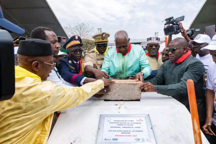 Bah Oury lance les travaux de réhabilitation et de bitumage du tronçon Dabola-Dinguiraye