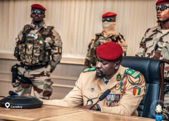 Le président de la transition gracie Dadis Camara