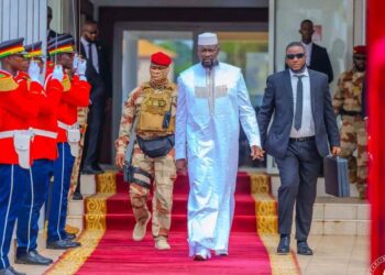 Doumbouya entame une tournée africaine entre Kigali et Libreville