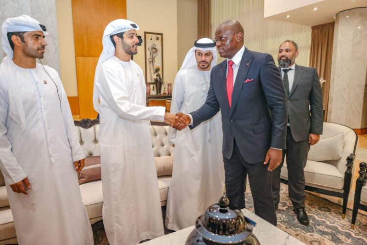 Les Emirats Arabes projettent de construire une raffinerie de manganèse au Gabon