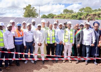 Inauguration d’une centrale solaire à Siguiri