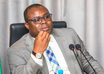 Première sortie de Bernard Goumou depuis la dissolution de son Gouvernement