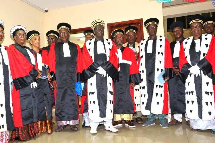 La Cour suprême valide les résultats et ouvre la voie à la présidentielle