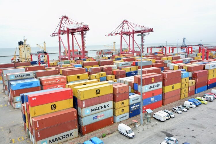 Hausse de 59,5 % des importations guinéennes en juillet 2025