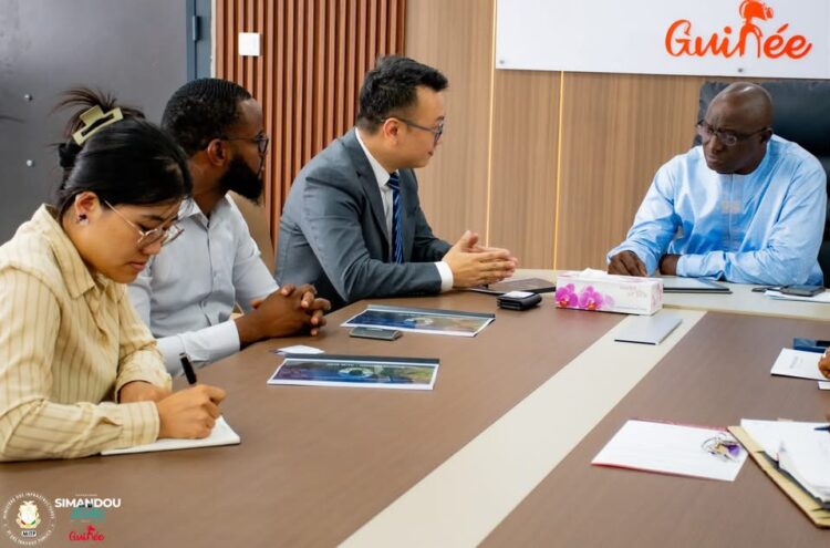 Innovation technologique : HUAWEI Technologies rencontre le ministre des Infrastructures