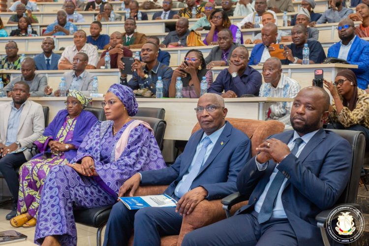 Le Gouvernement recrute 300 docteurs pour renforcer la qualité de l’enseignement supérieur