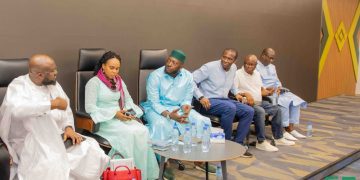 Rencontre stratégique entre la BCRG et les opérateurs économiques pour stabiliser l’économie face à la pénurie de cash