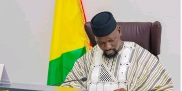 Crise du cash : l’État frappe fort entre impression de billets et révolution des paiements