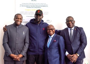 Mamadi Doumbouya inaugure le nouveau siège de la BCRG