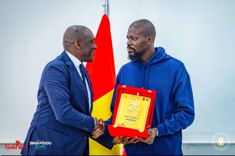 Mamadi Doumbouya reçoit la SFI, la Guinée au cœur des convoitises financières internationales