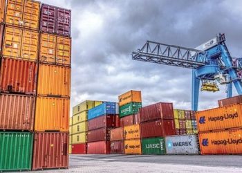 Allemagne : léger repli de l’excédent commercial en février