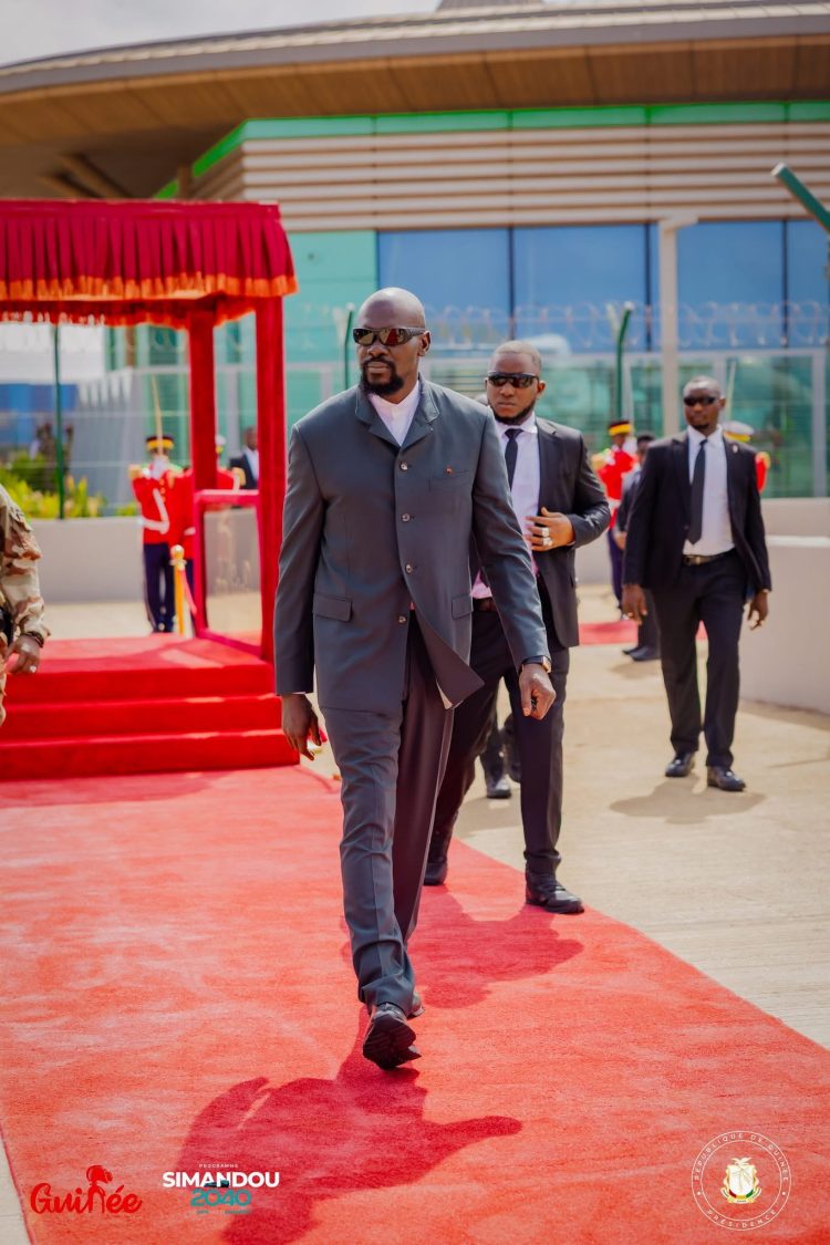 Retour attendu du président Mamadi Doumbouya à Conakry après sa tournée diplomatique en Afrique de l’Est