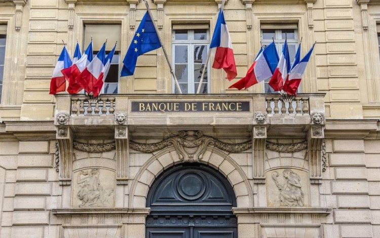 Baisse des réserves de change de la France en avril
