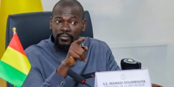 Mamadi Doumbouya impose le raffinage de l’or en Guinée, découvrez les chiffres d’avril