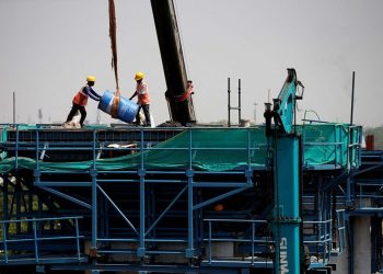 Inde : la croissance des infrastructures ralentit, freinée par les tensions sur le marché pétrolier
