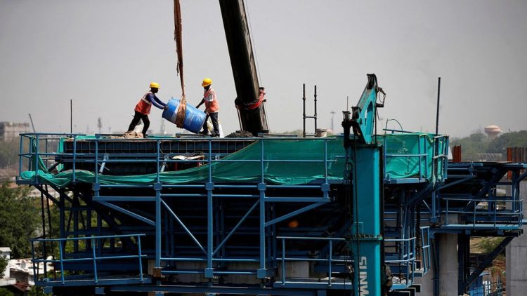 Inde : la croissance des infrastructures ralentit, freinée par les tensions sur le marché pétrolier