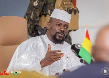 Mamadi Doumbouya relève 2 ministres de leurs fonctions