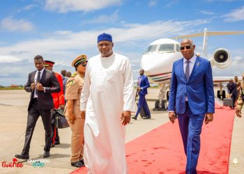 Le président Gambien à Conakry pour renforcer la coopération bilatérale