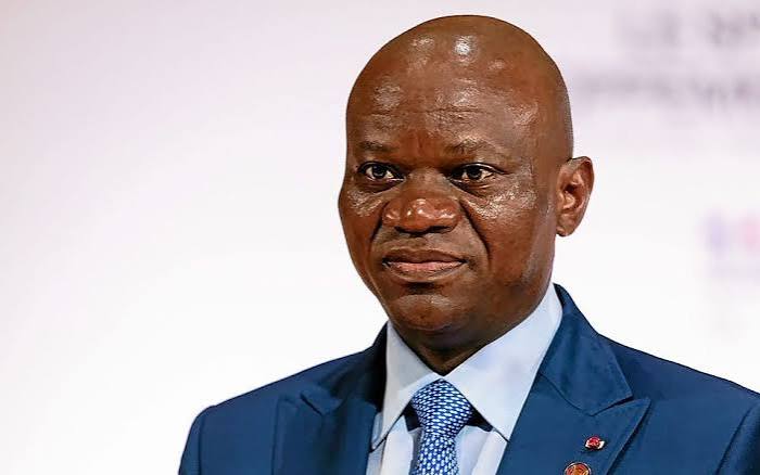 Gabon : l’État donne un mois à 600 personnes pour rembourser 1 700 milliards de FCFA